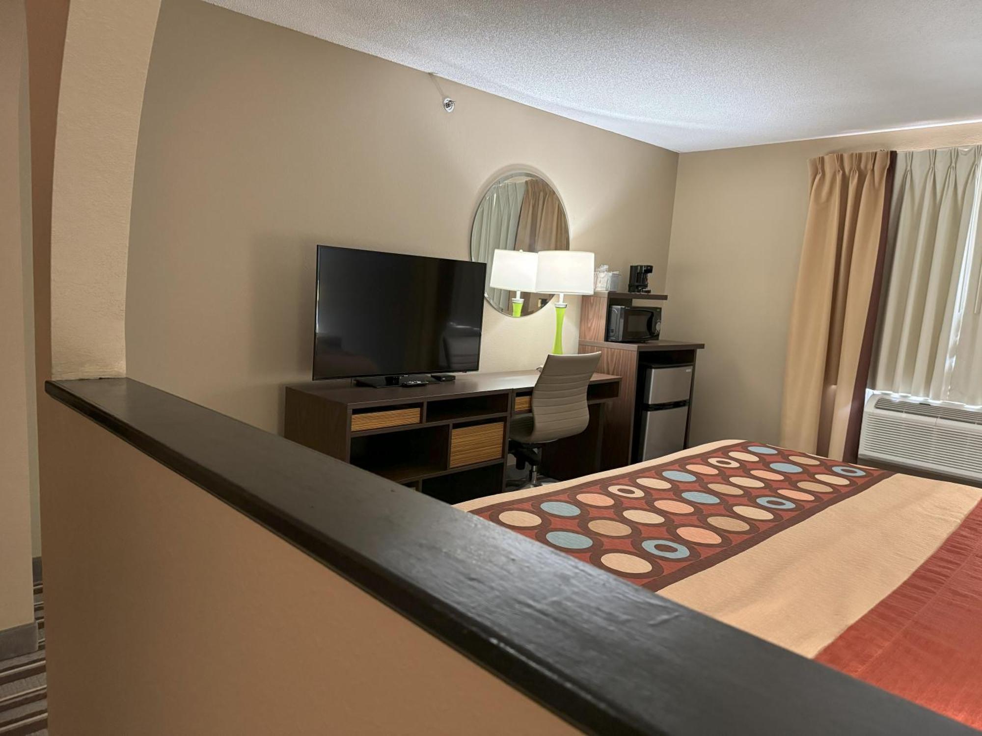 Hotel Super 8 By Wyndham Winfield-Quail Ridge Area Esterno foto